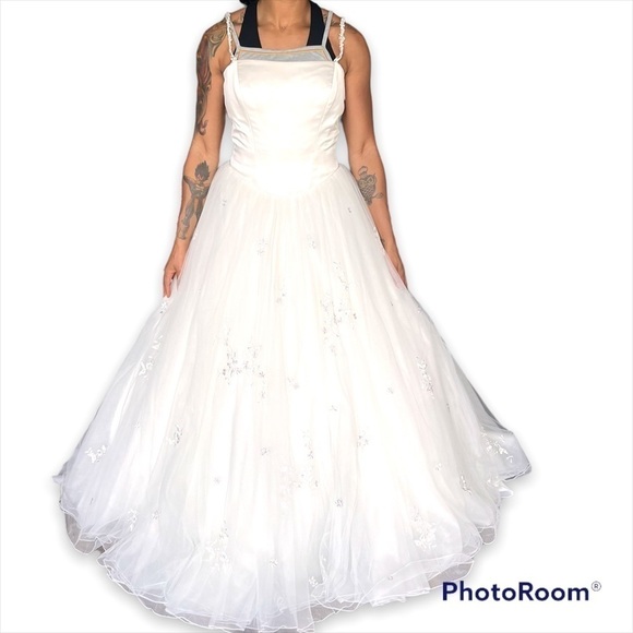 Mon Cheri Bridal Wedding Gown Embroidered Tulle Dress - Picture 1 of 15